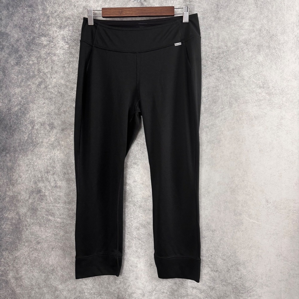Patagonia Women's Capilene Baselayer Black Capri Pants Size‎ Large